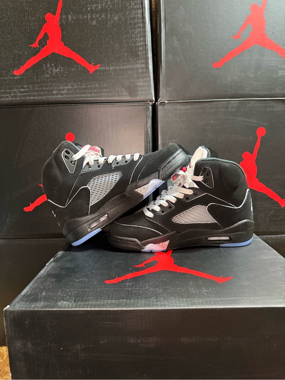 Air Jordan 5 Retro “Metallic Black” 2025 - Picture 4 of 6